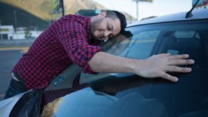 Quiero mucho a mi auto y por eso lo aseguro en traigoseguro.com